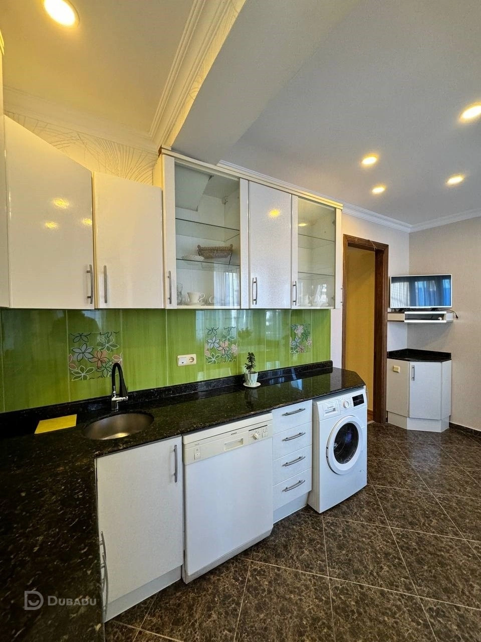 3-комнатная квартира, 100 m²