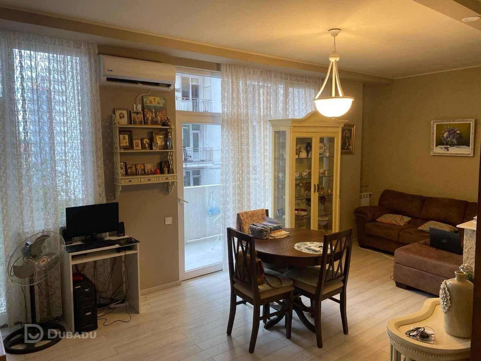 2-комнатная квартира, 57 m²
