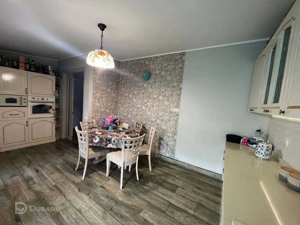 5-room apartment, 104 m²